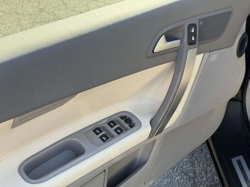 Used 2009 Volvo C70 T5 image 16