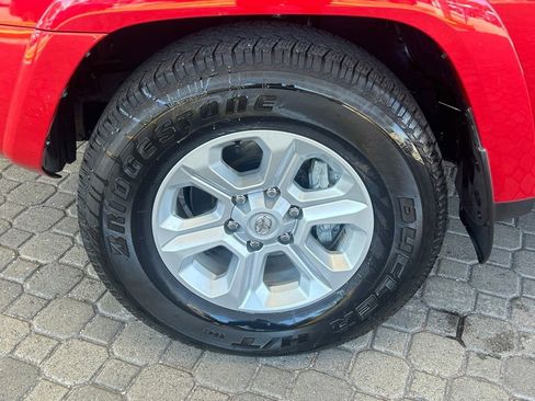 Used 2023 Toyota 4Runner SR5 Premium image 17