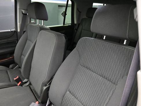 Used 2016 GMC Yukon SLE RWD image 12