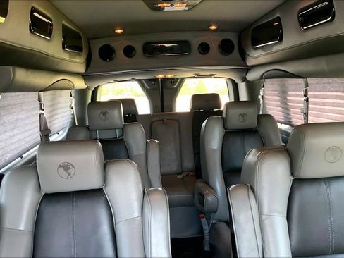 Used 2016 Ford Transit 150 148 Low Roof w/ Exterior Upgrade Package RWD image 11