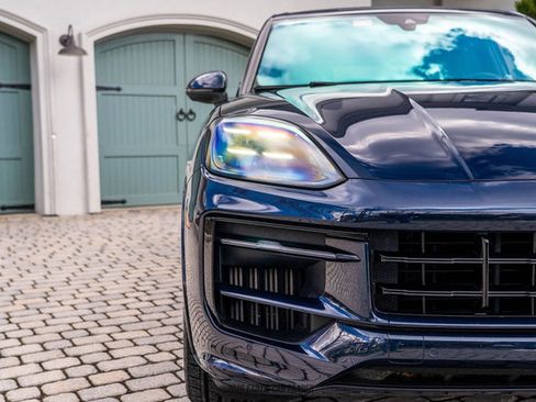 Used 2024 Porsche Cayenne S image 97