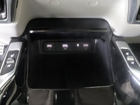 Used 2023 Kia Sorento SX Prestige w/ Panoramic Sunroof Package AWD/4WD image 15