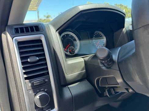 Used 2024 RAM 1500 Classic SLT AWD/4WD image 13