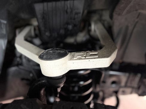 Used 2019 Nissan Titan SV w/ SV Convenience Package image 53