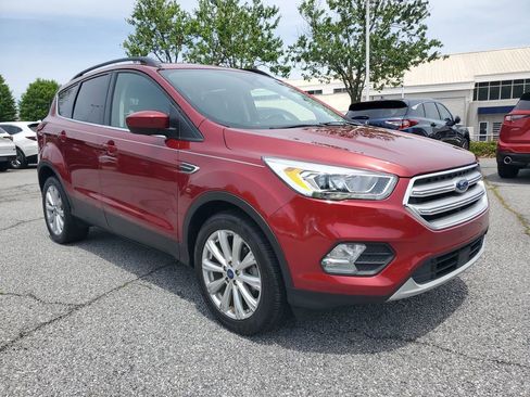 Used 2019 Ford Escape SEL FWD image 3