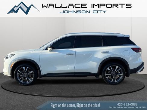 Used 2023 INFINITI QX60 Luxe w/ Cargo Package FWD image 2