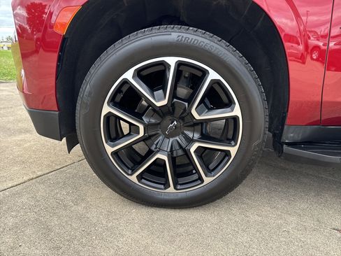 Used 2022 Chevrolet Tahoe RST w/ Luxury Package image 26