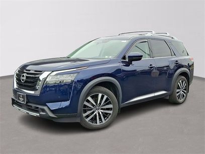 Used 2023 Nissan Pathfinder Platinum w/ Cargo Package