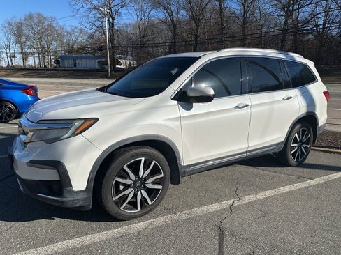 Used 2021 Honda Pilot Touring image 1