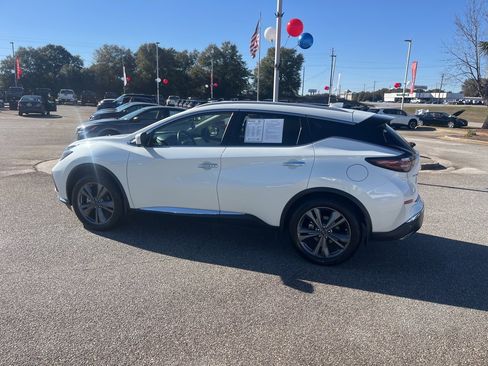 Used 2023 Nissan Murano Platinum w/ Cargo Package image 4