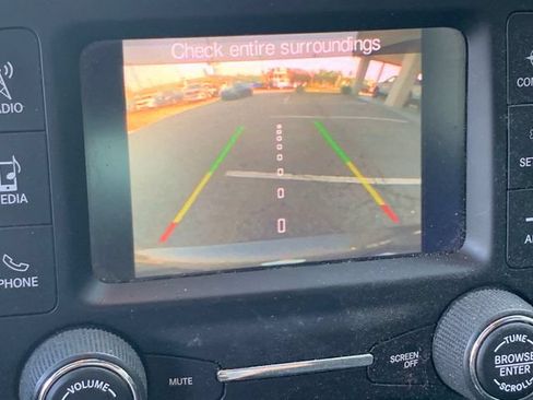 Used 2019 Jeep Renegade Sport FWD image 17
