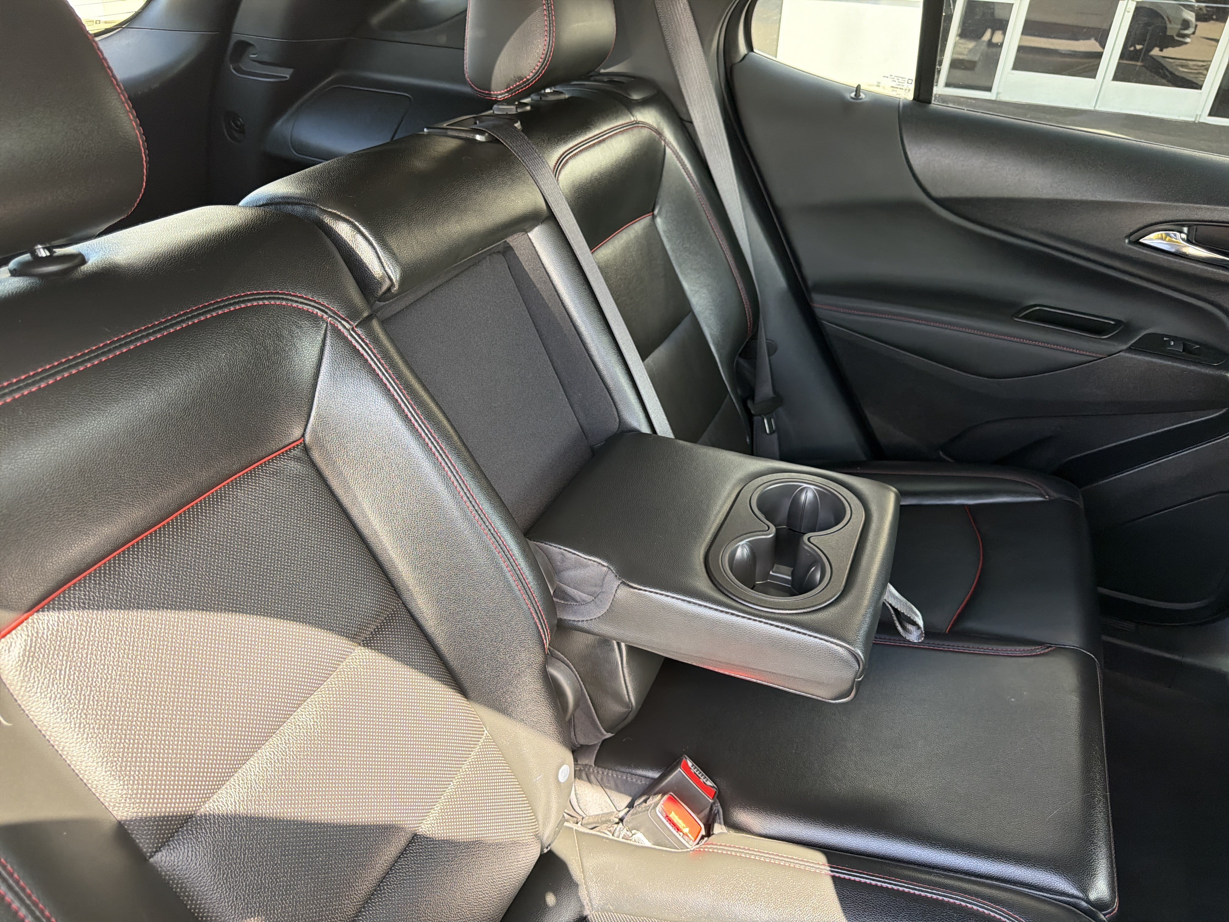 Used 2023 Chevrolet Equinox RS w/ RS Leather Package FWD image 9