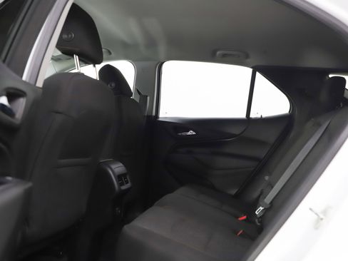 Used 2019 Chevrolet Equinox LT image 18