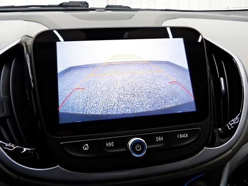 Used 2016 Chevrolet Volt LT w/ Comfort Package image 16