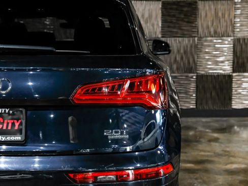 Used 2018 Audi Q5 2.0T Premium Plus w/ Premium Plus Package image 52