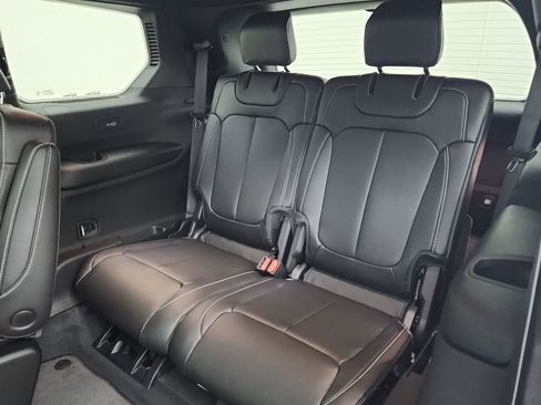 New 2025 Jeep Grand Cherokee L Limited image 31