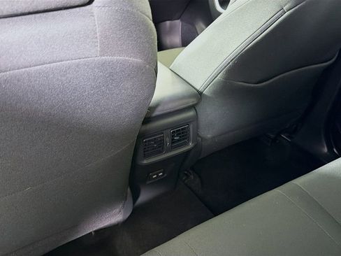 Used 2023 Toyota RAV4 SE image 26