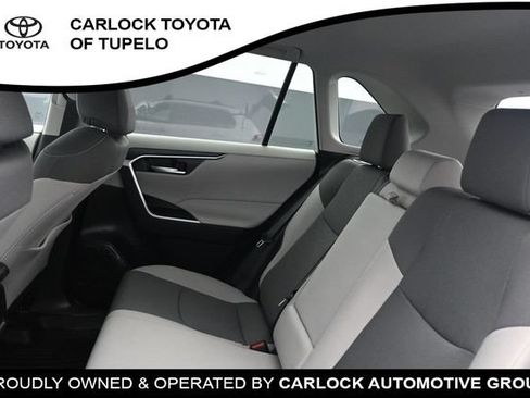 Used 2025 Toyota RAV4 XLE w/ Convenience Package FWD image 17