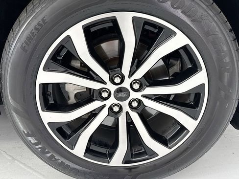 Used 2022 Ford Explorer ST-Line RWD image 31