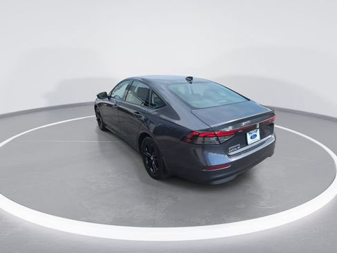 Used 2025 Honda Accord SE image 7