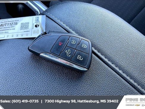 Used 2024 Chevrolet Silverado 1500 RST w/ Convenience Package II AWD/4WD image 10