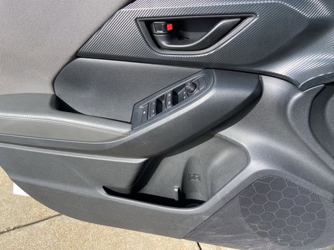 Used 2024 Subaru Crosstrek 2.0i Premium image 45