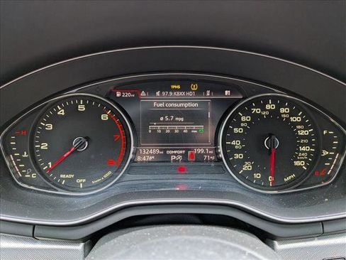 Used 2017 Audi A4 2.0T Premium image 9