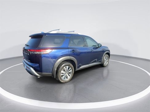 Used 2024 Nissan Pathfinder SL image 8