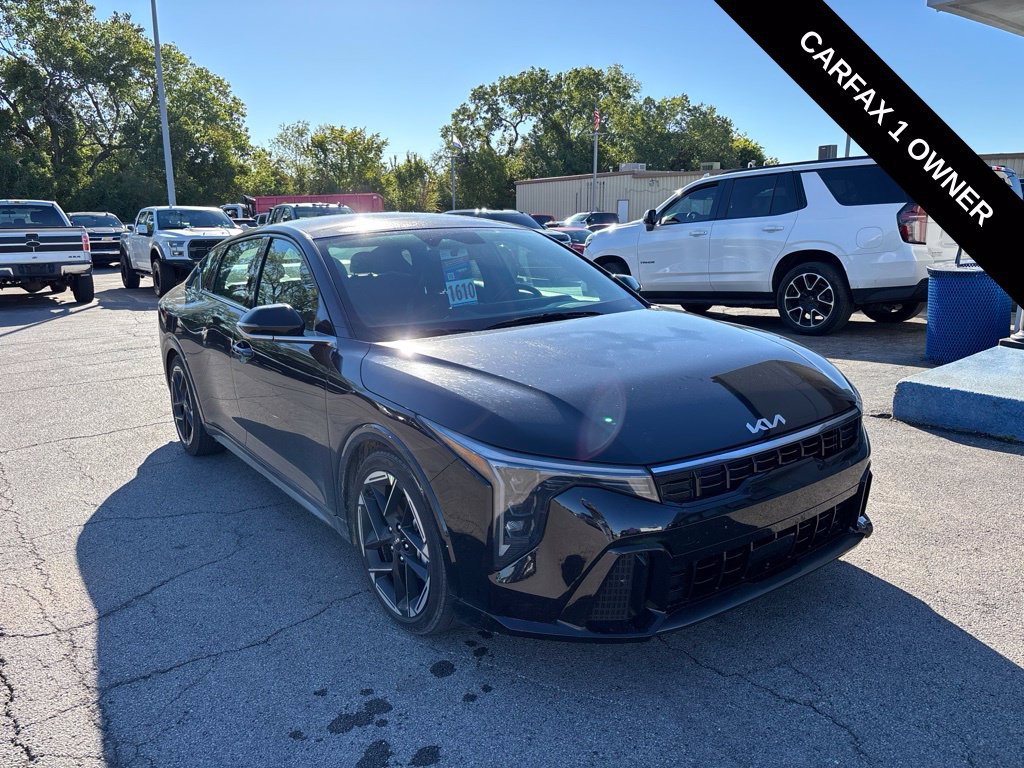Used 2025 Kia K4 GT-Line w/ GT-Line Premium Package FWD image 1