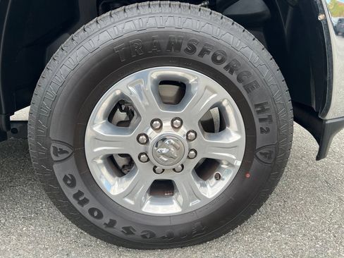 Used 2025 RAM 2500 Big Horn AWD/4WD image 12