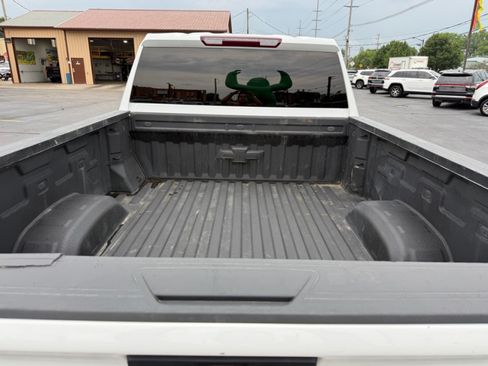 Used 2024 Chevrolet Silverado 2500 LT AWD/4WD image 36