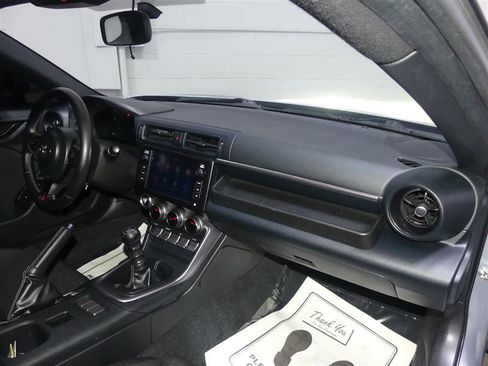 Used 2022 Toyota GR86 image 23