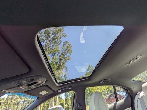 Used 2024 Genesis G70 2.5T w/ Sport Prestige Package image 19