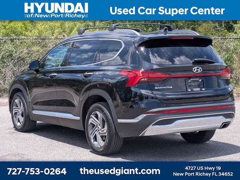 Used 2023 Hyundai Santa Fe SEL w/ Premium Package FWD image 3
