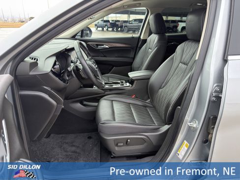 Used 2023 Buick Envision Avenir image 16