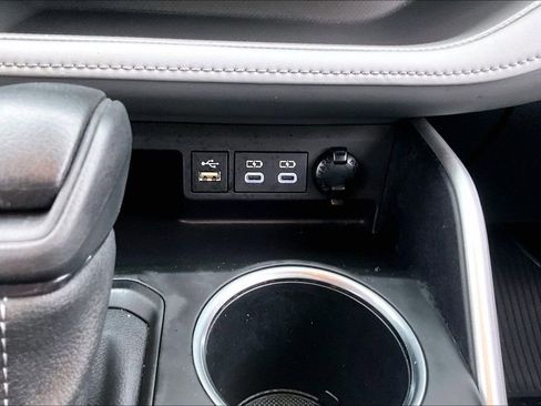 Used 2023 Toyota Highlander L AWD/4WD image 15