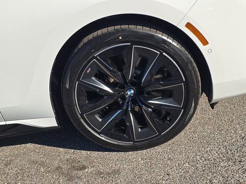 New 2026 BMW i7 eDrive50 w/ M Sport Package image 35