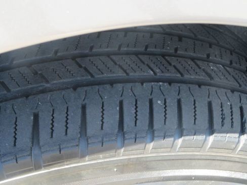 Used 2006 Toyota Sequoia SR5 AWD/4WD image 18