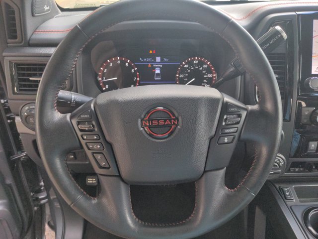 Used 2023 Nissan Titan PRO-4X w/ Pro-4x Convenience Package AWD/4WD image 9