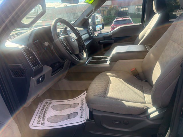 Used 2022 Ford F250 XLT w/ Black Appearance Package AWD/4WD image 15