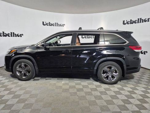 Certified 2018 Toyota Highlander Limited Platinum image 4