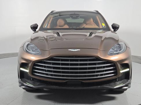 Used 2025 Aston Martin DBX 707 AWD/4WD image 8