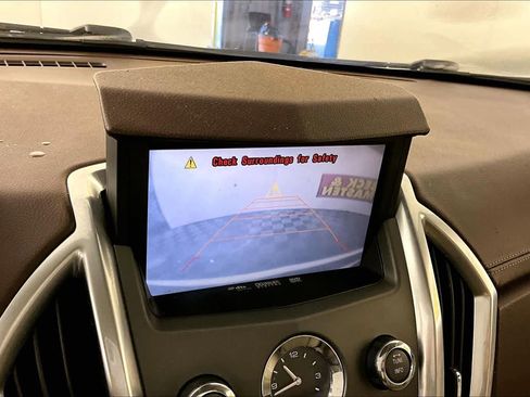 Used 2011 Cadillac SRX Premium image 24