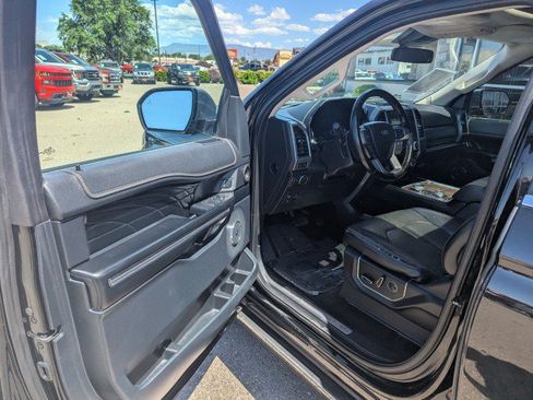 Used 2018 Ford Expedition Max Platinum AWD/4WD image 8