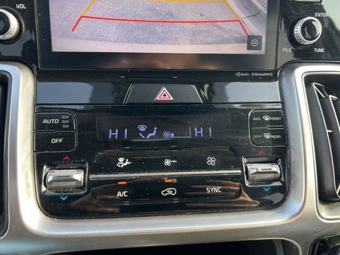Certified 2021 Kia Sorento S w/ Panoramic Sunroof Package image 21