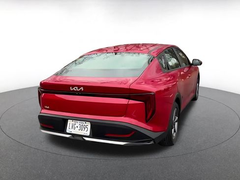 Used 2025 Kia K4 LXS image 12