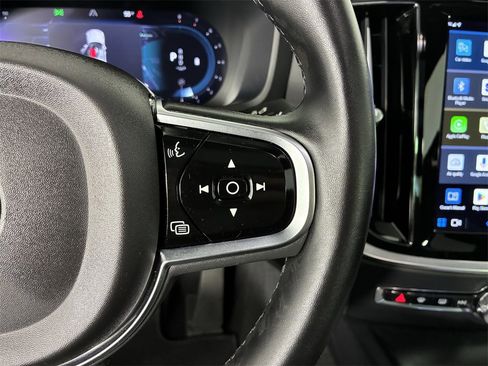 Used 2024 Volvo S60 B5 Plus image 21