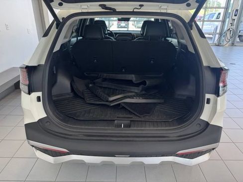Used 2025 Kia Sportage EX w/ EX Premium Package AWD/4WD image 38