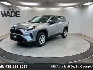 Used 2024 Toyota RAV4 LE video 1