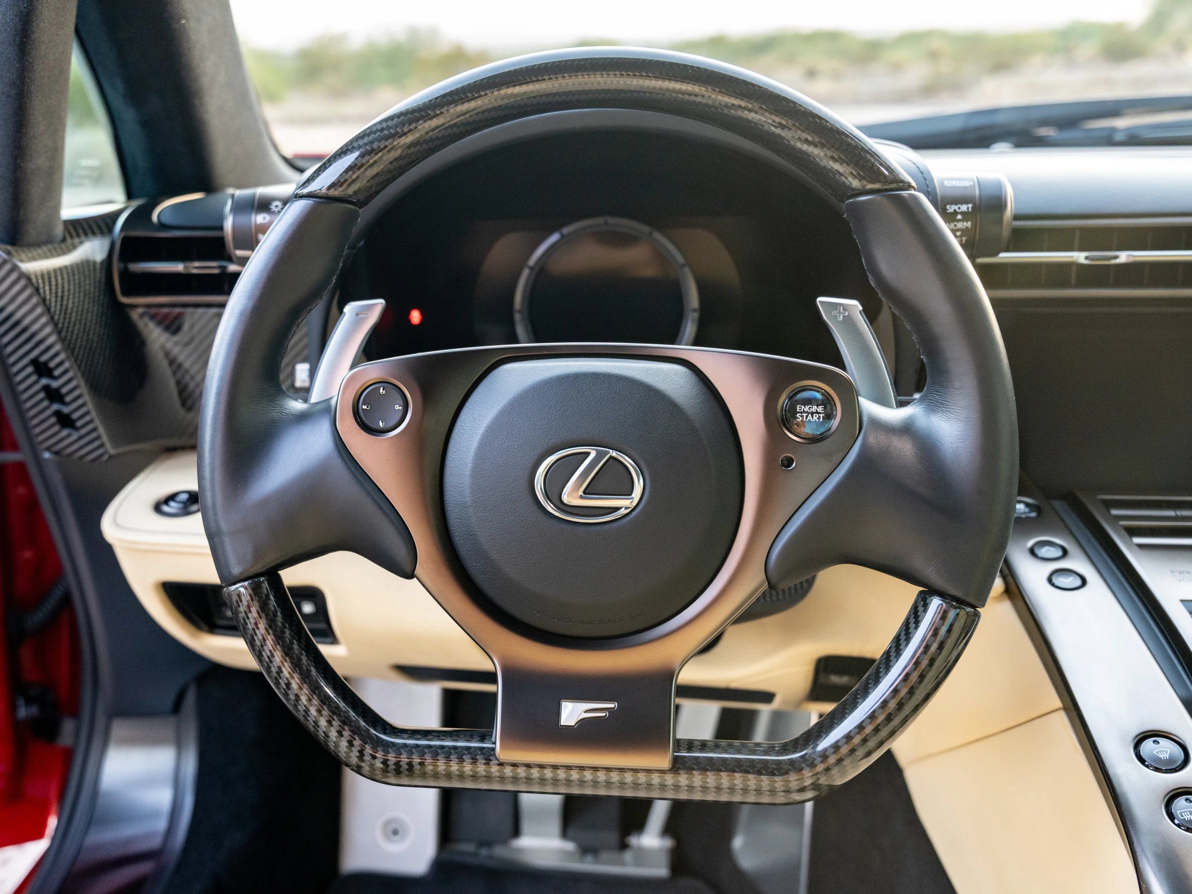 Used 2012 Lexus LFA RWD image 16